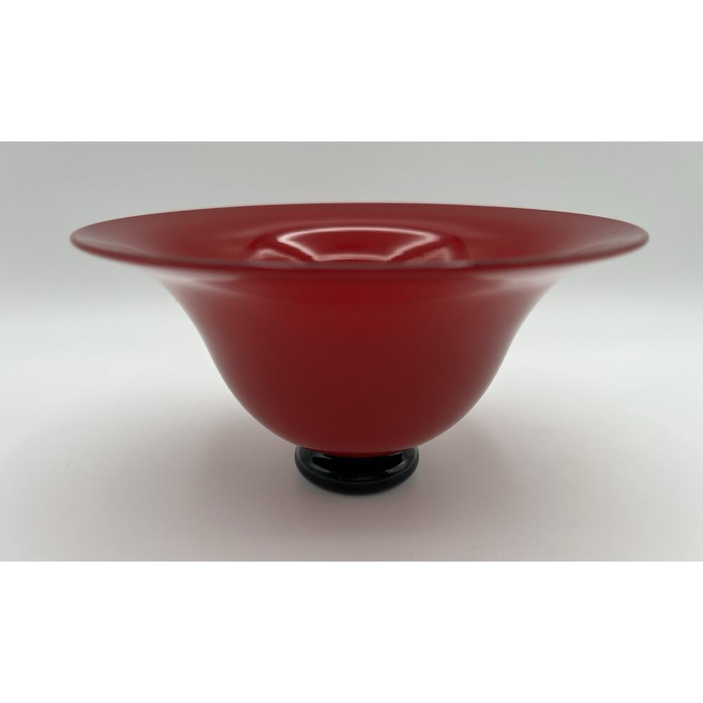 Donald Carlson Studio Art Glass Red Fluted Bowl w Black Foot Base 6.5” Signed